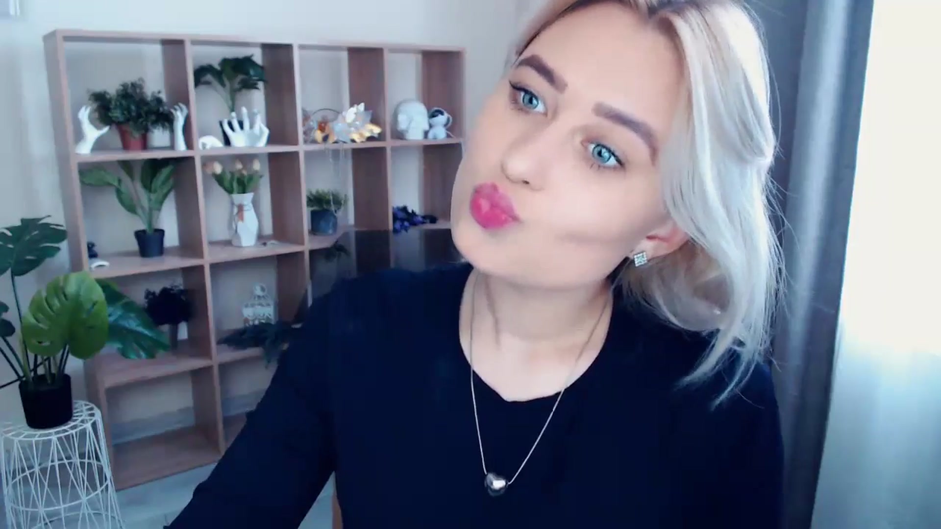 Gallery image thumbnail from Kukla_kolduna's myfreecams stream on, 05/12/2024, 14:56 image 5 of 20
