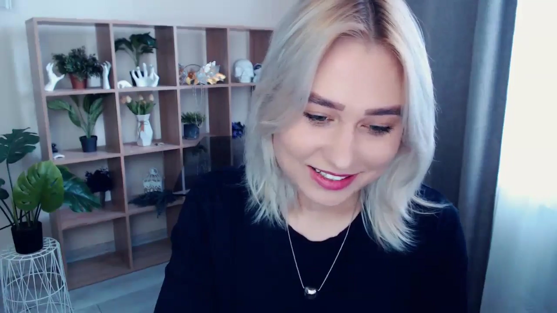 Gallery image thumbnail from Kukla_kolduna's myfreecams stream on, 05/12/2024, 14:56 image 10 of 20