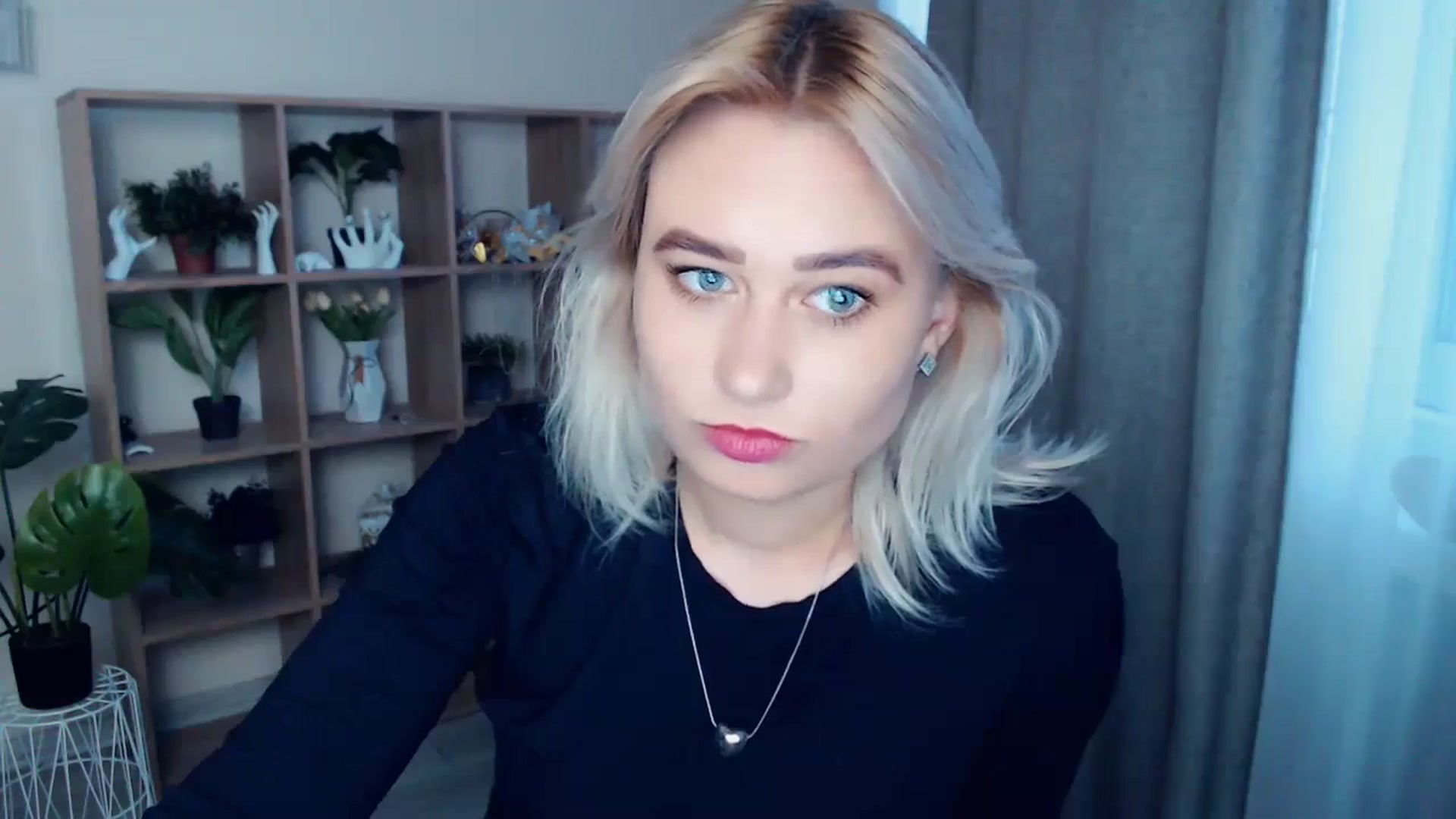 Gallery image thumbnail from Kukla_kolduna's myfreecams stream on, 05/12/2024, 17:05 image 16 of 20