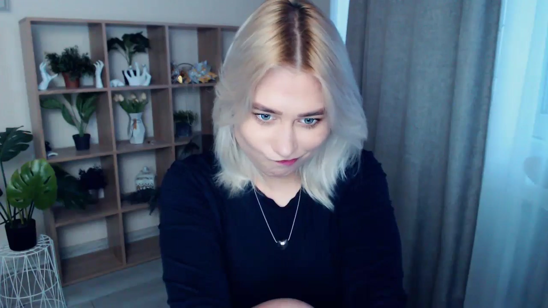 Gallery image thumbnail from Kukla_kolduna's myfreecams stream on, 05/12/2024, 17:05 image 15 of 20