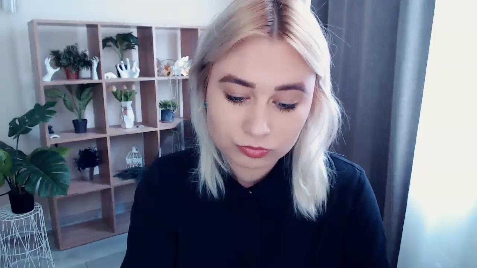 Gallery image thumbnail from Kukla_kolduna's myfreecams stream on, 05/13/2024, 13:10 image 4 of 20