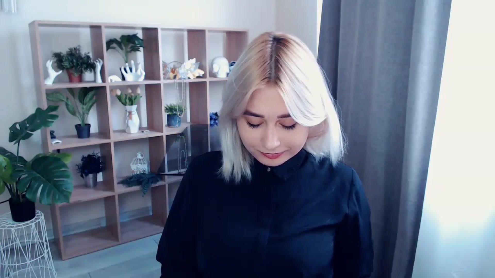 Gallery image thumbnail from Kukla_kolduna's myfreecams stream on, 05/13/2024, 13:10 image 14 of 20