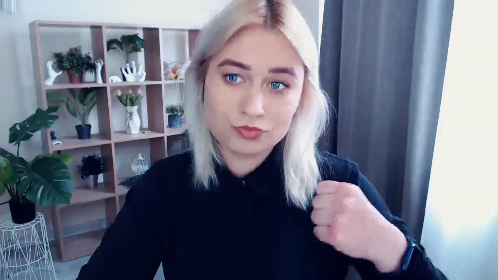 Gallery image thumbnail from Kukla_kolduna's myfreecams stream on, 05/13/2024, 13:10 image 5 of 20