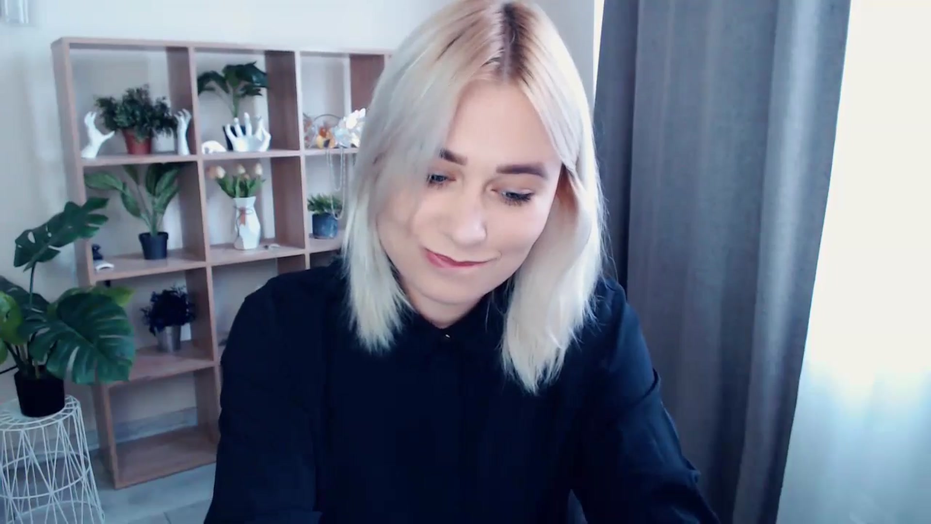 Gallery image thumbnail from Kukla_kolduna's myfreecams stream on, 05/13/2024, 13:46 image 8 of 20