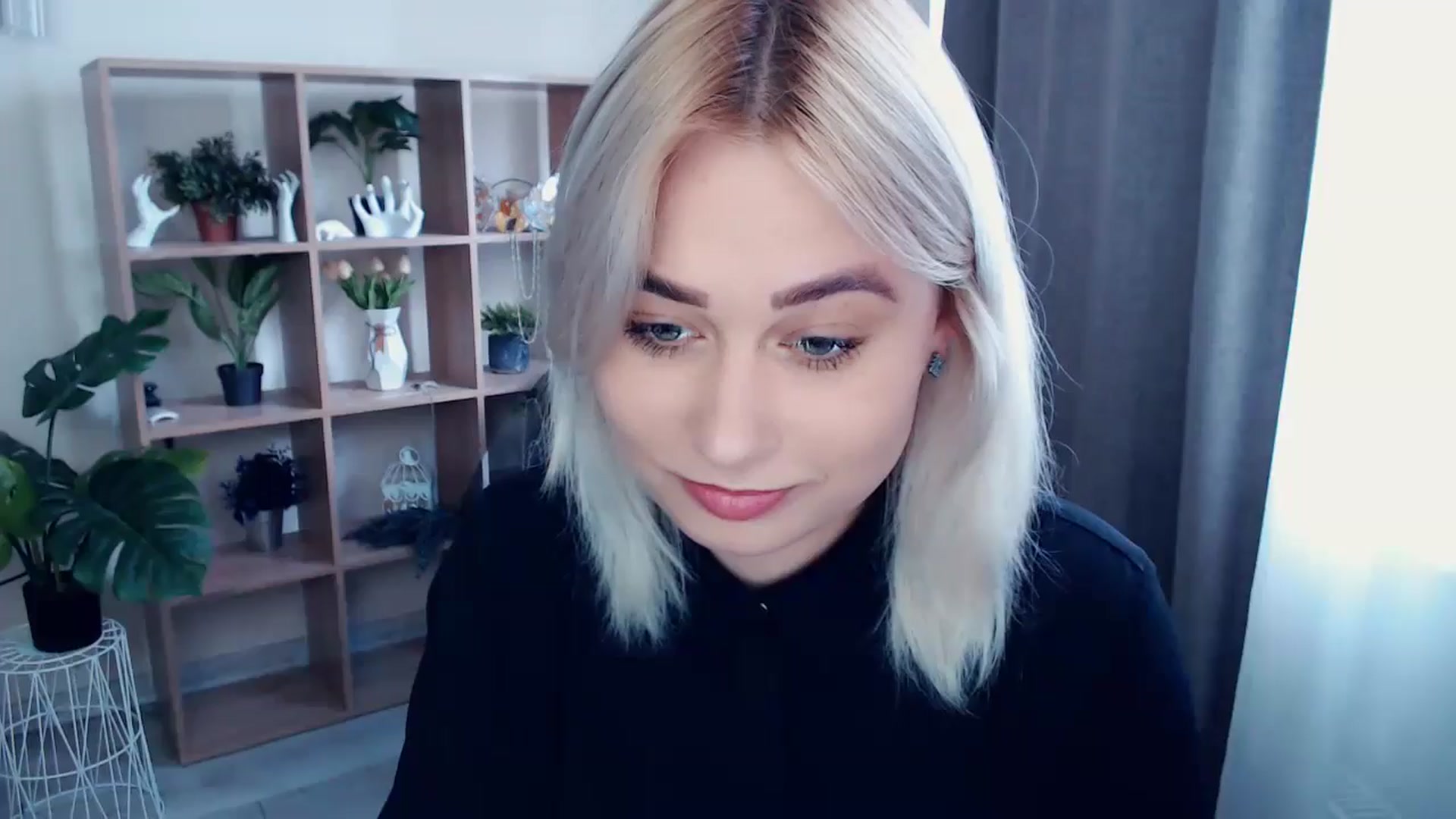 Gallery image thumbnail from Kukla_kolduna's myfreecams stream on, 05/13/2024, 13:46 image 13 of 20