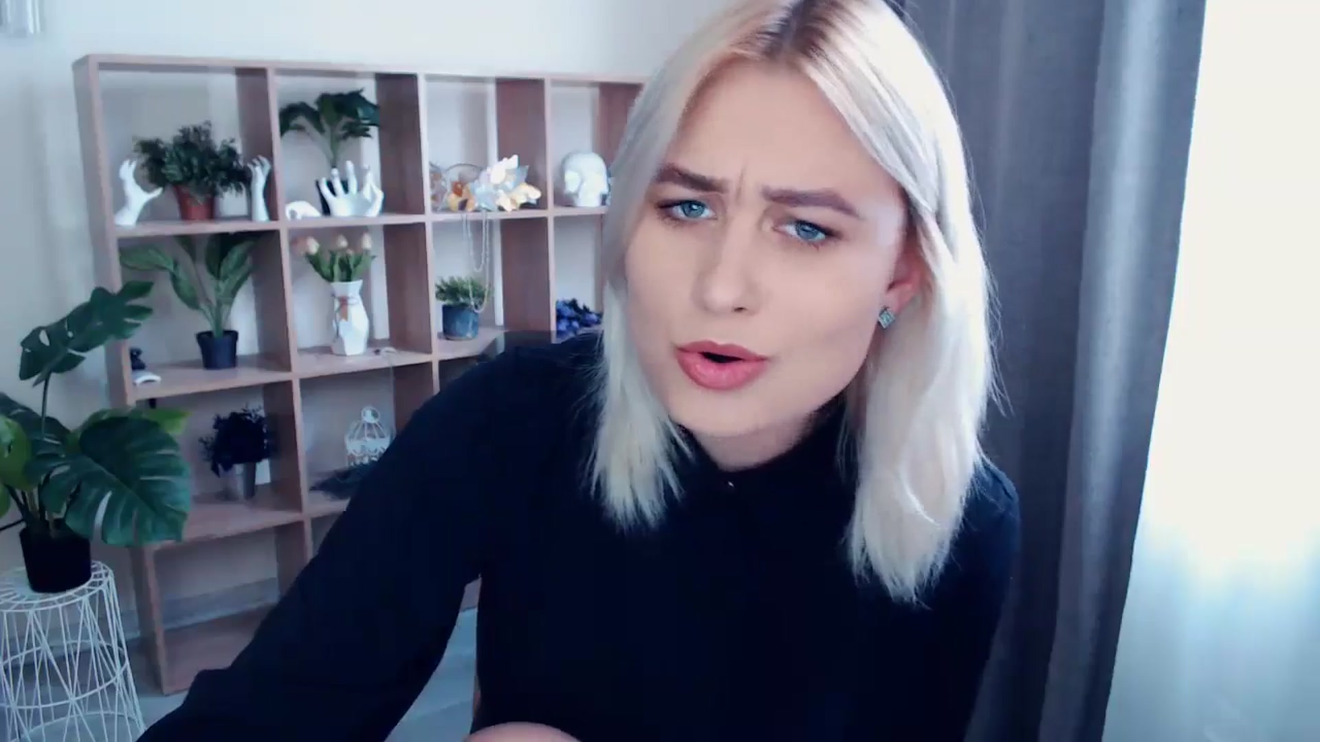 Gallery image thumbnail from Kukla_kolduna's myfreecams stream on, 05/13/2024, 13:46 image 2 of 20