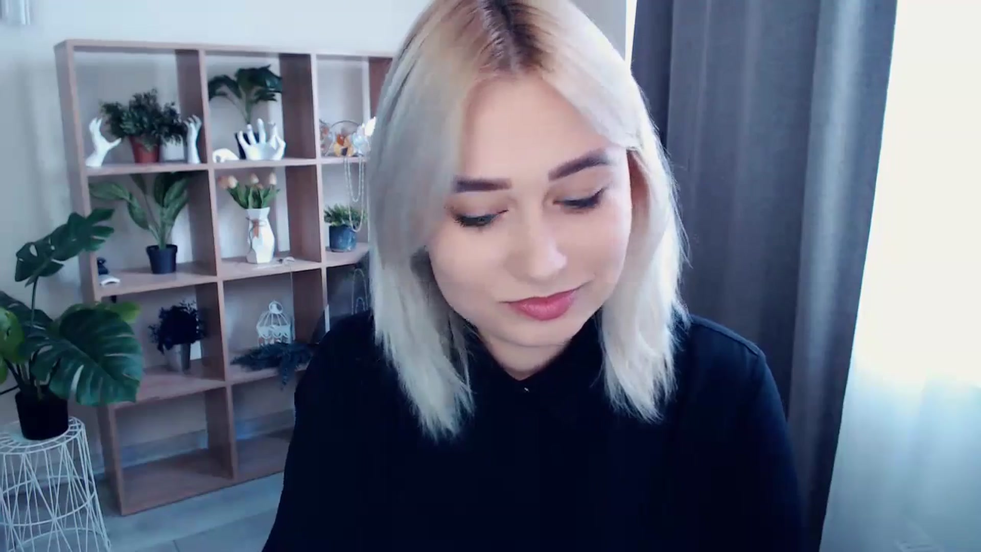 Gallery image thumbnail from Kukla_kolduna's myfreecams stream on, 05/13/2024, 13:46 image 17 of 20