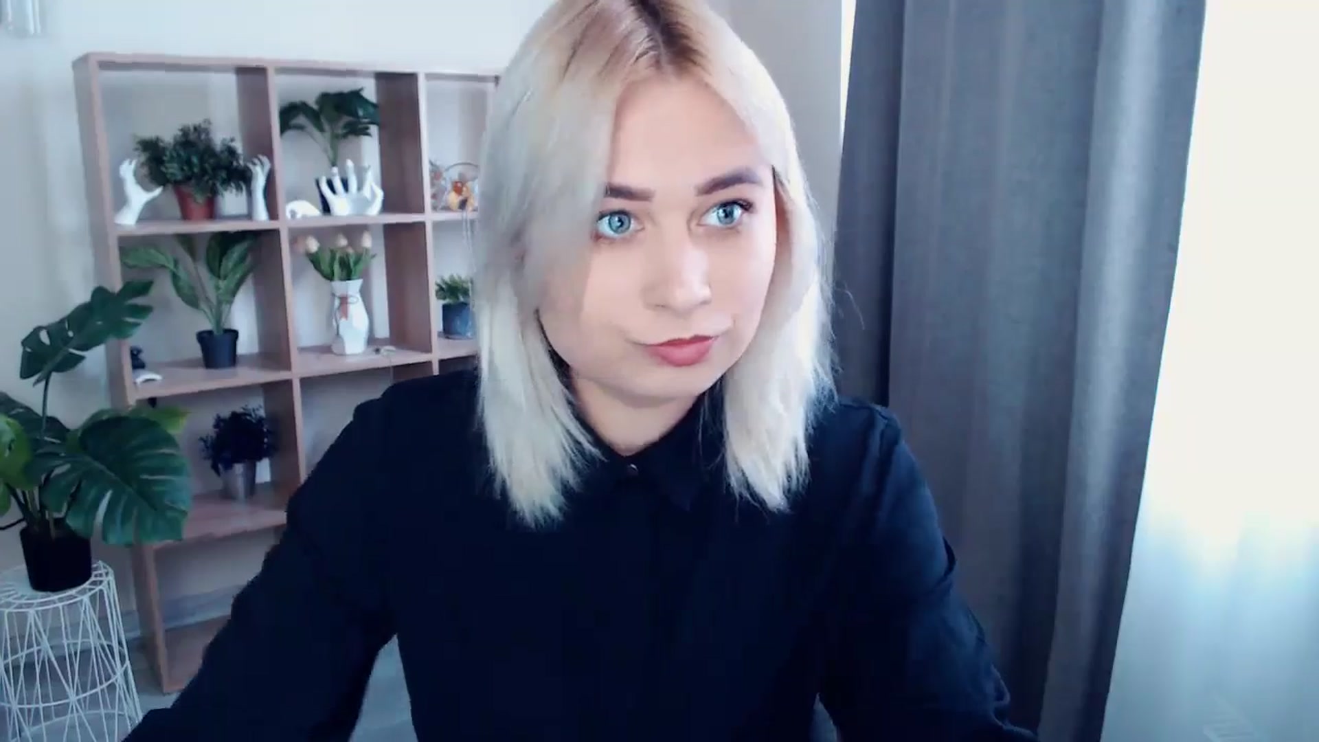 Gallery image thumbnail from Kukla_kolduna's myfreecams stream on, 05/13/2024, 13:46 image 7 of 20