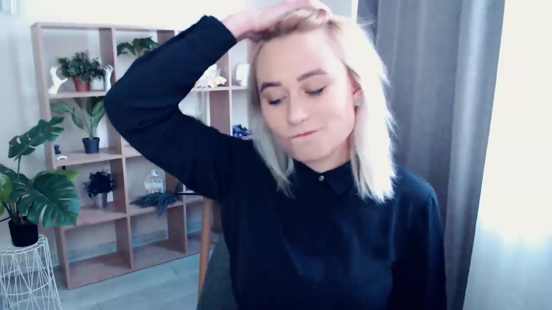 Gallery image thumbnail from Kukla_kolduna's myfreecams stream on, 05/13/2024, 14:39 image 10 of 20