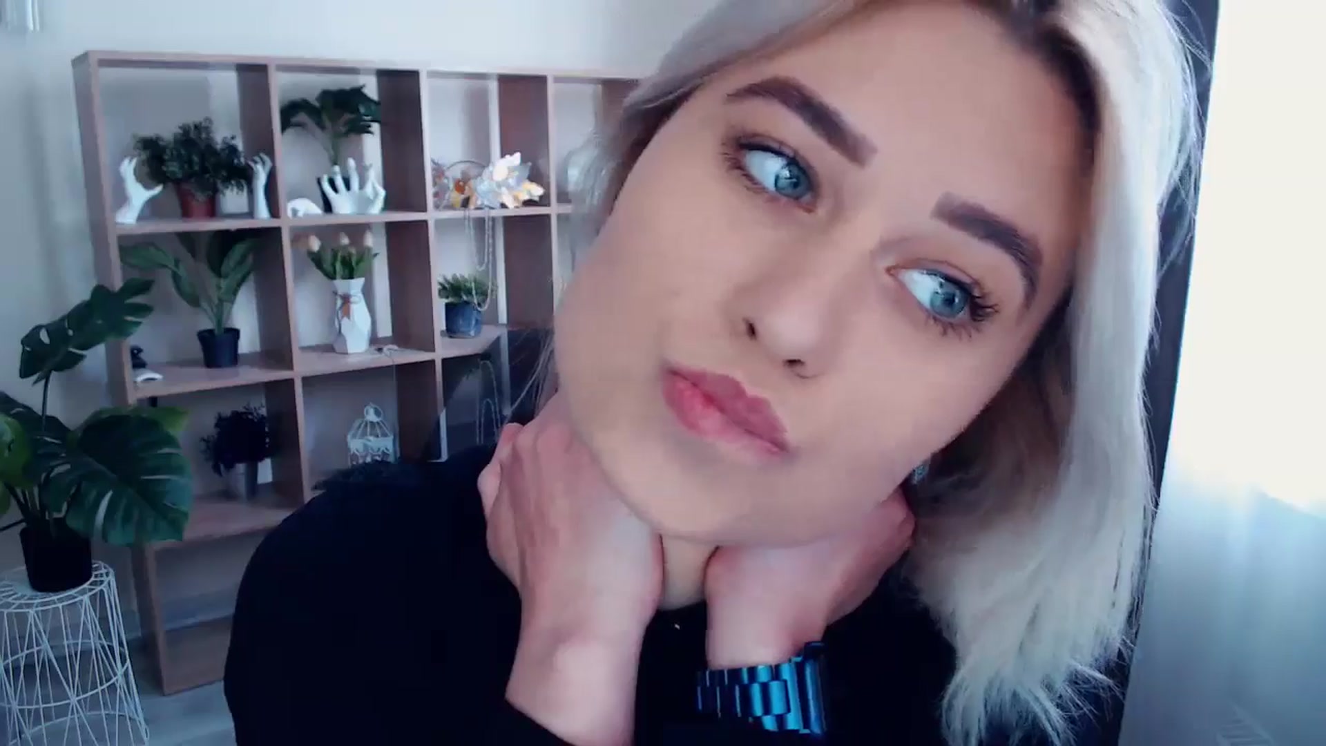 Gallery image thumbnail from Kukla_kolduna's myfreecams stream on, 05/13/2024, 14:39 image 5 of 20