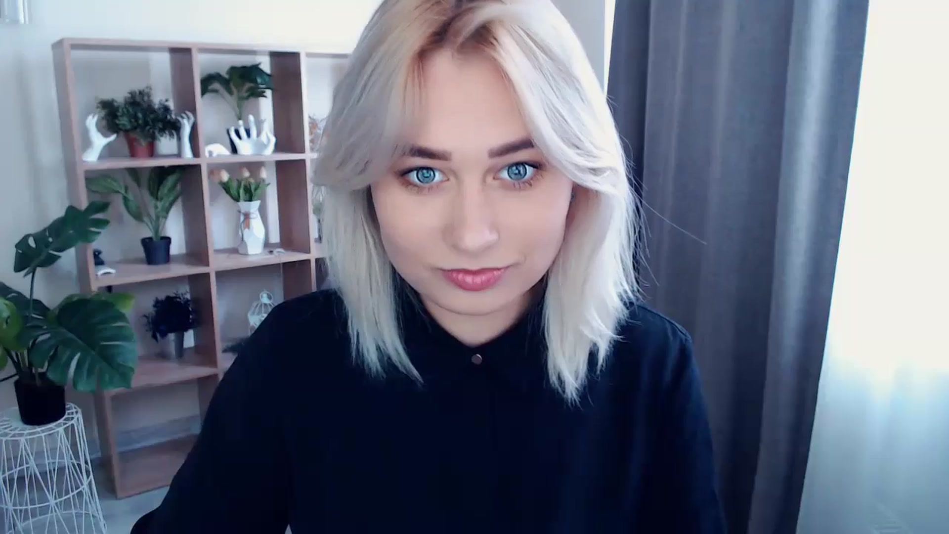 Gallery image thumbnail from Kukla_kolduna's myfreecams stream on, 05/13/2024, 14:39 image 7 of 20