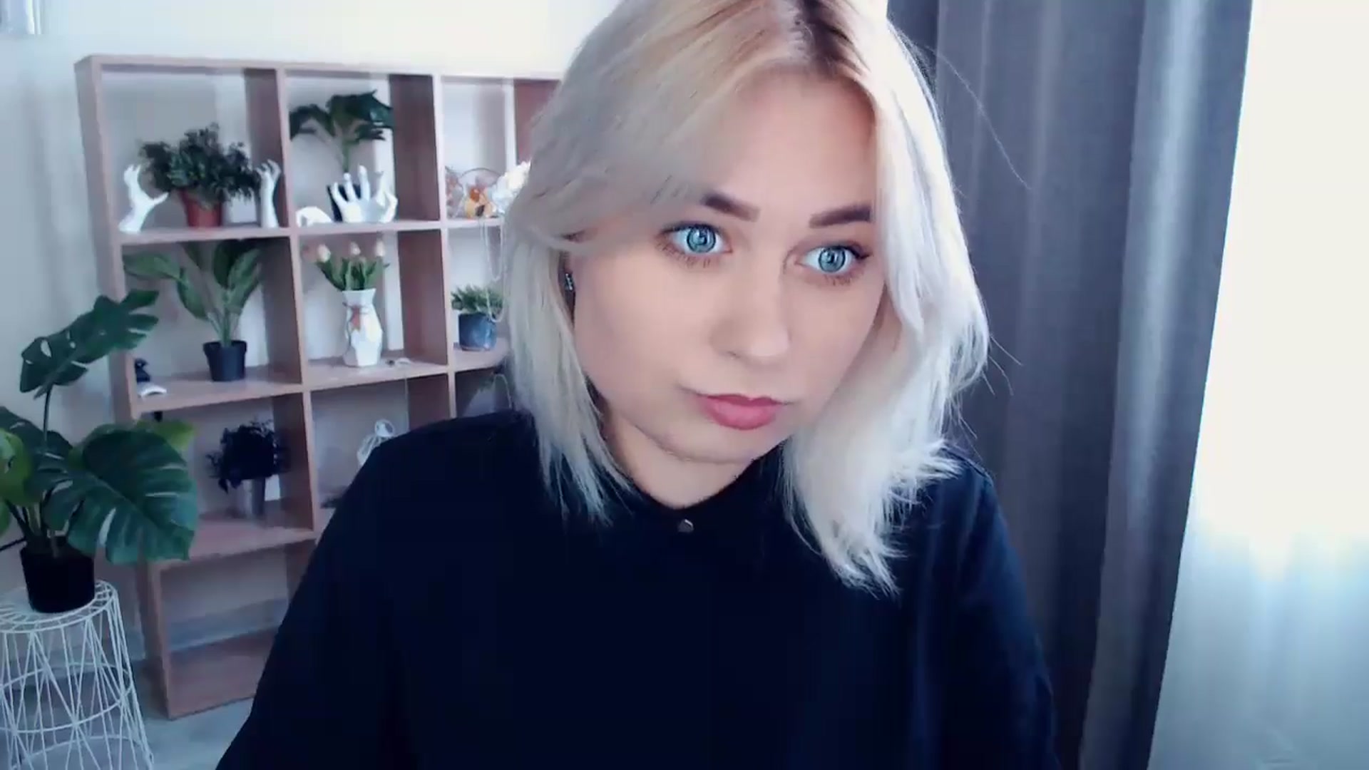 Gallery image thumbnail from Kukla_kolduna's myfreecams stream on, 05/13/2024, 14:39 image 6 of 20