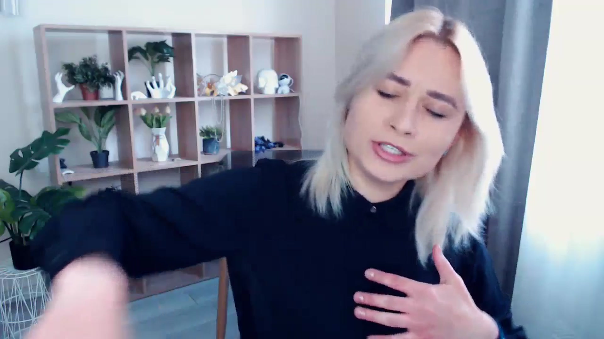 Gallery image thumbnail from Kukla_kolduna's myfreecams stream on, 05/13/2024, 14:39 image 19 of 20