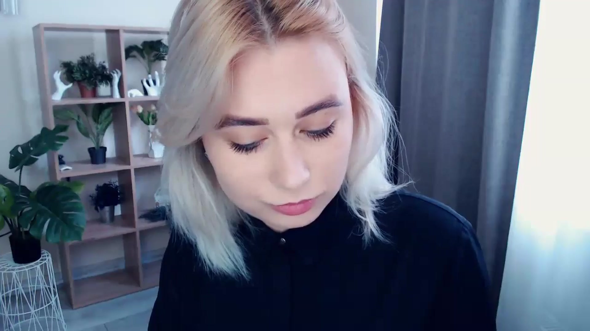 Gallery image thumbnail from Kukla_kolduna's myfreecams stream on, 05/13/2024, 14:39 image 12 of 20