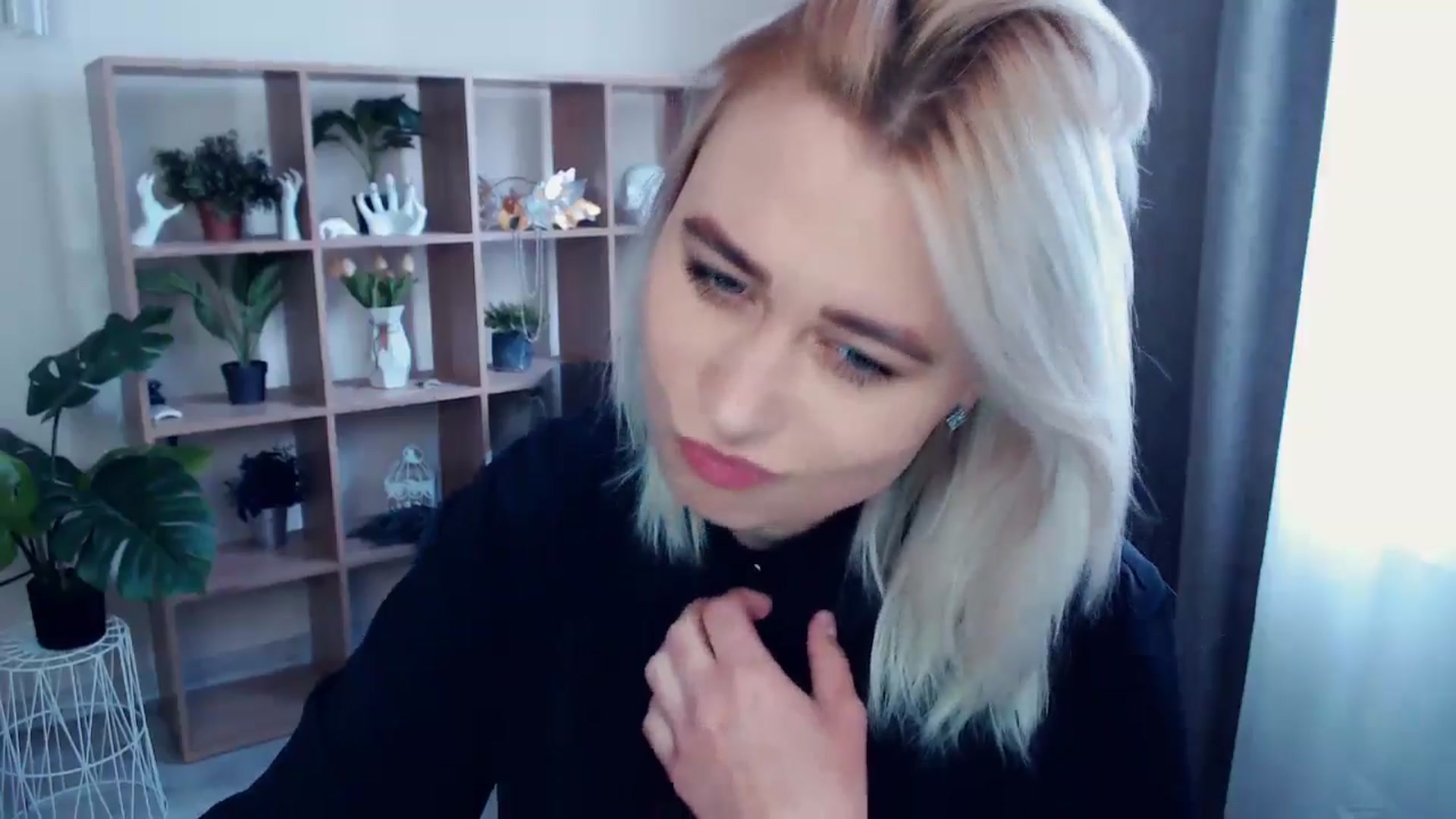 Gallery image thumbnail from Kukla_kolduna's myfreecams stream on, 05/13/2024, 16:07 image 9 of 20