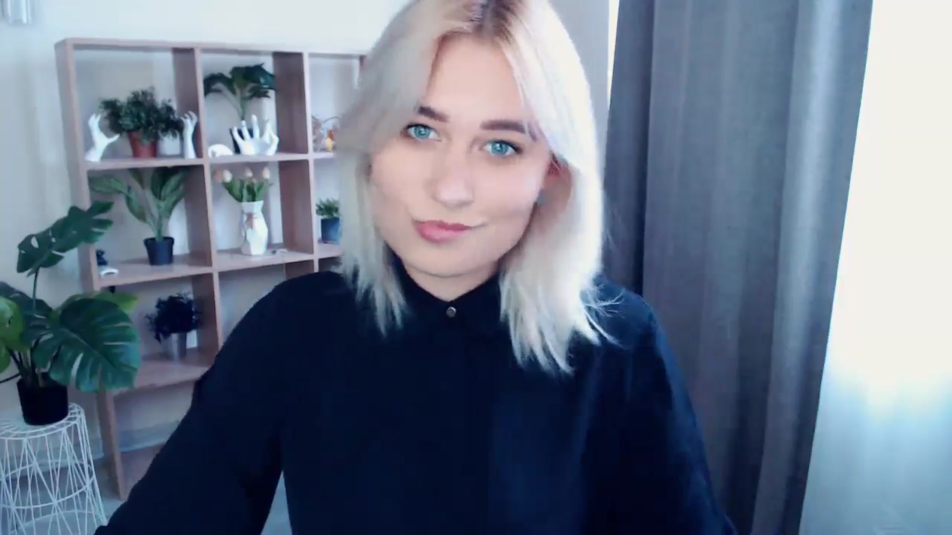 Gallery image thumbnail from Kukla_kolduna's myfreecams stream on, 05/13/2024, 16:07 image 11 of 20