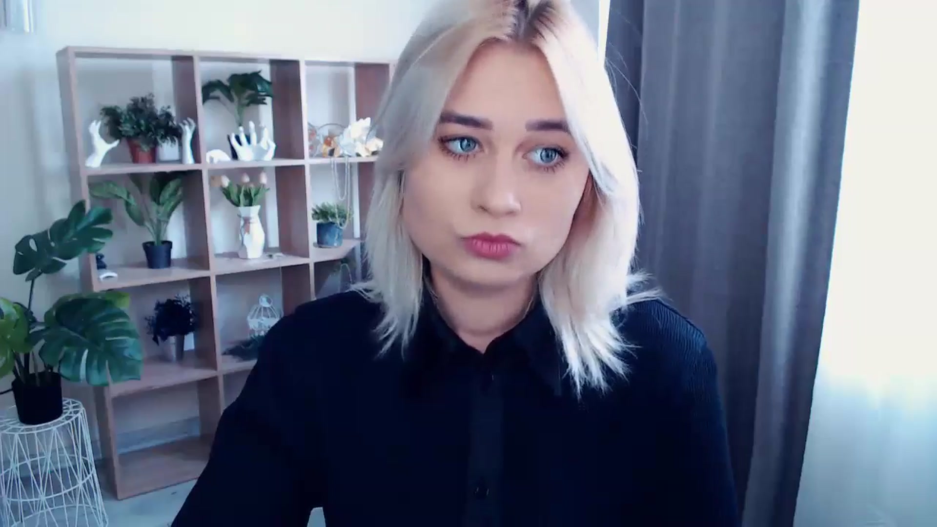 Gallery image thumbnail from Kukla_kolduna's myfreecams stream on, 05/15/2024, 13:05 image 4 of 20