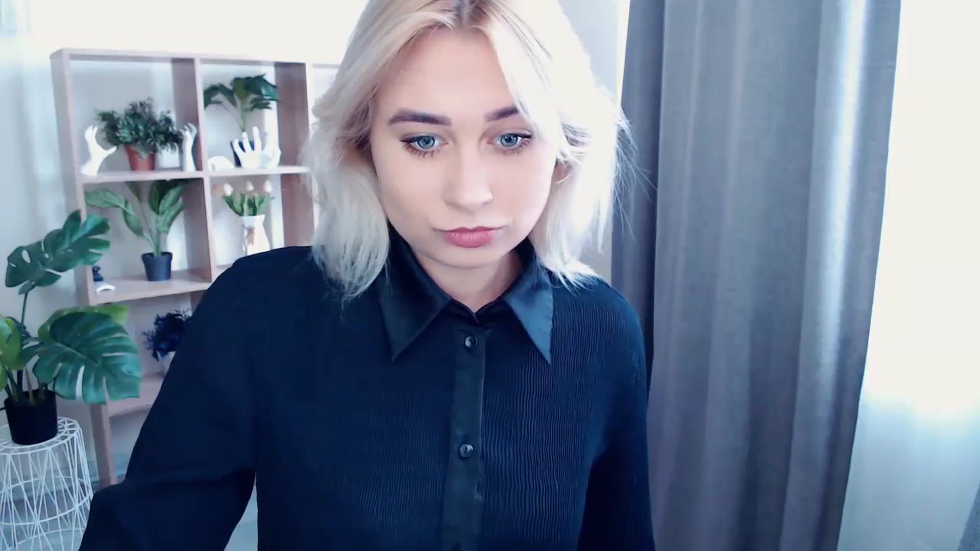 Gallery image thumbnail from Kukla_kolduna's myfreecams stream on, 05/15/2024, 13:05 image 8 of 20