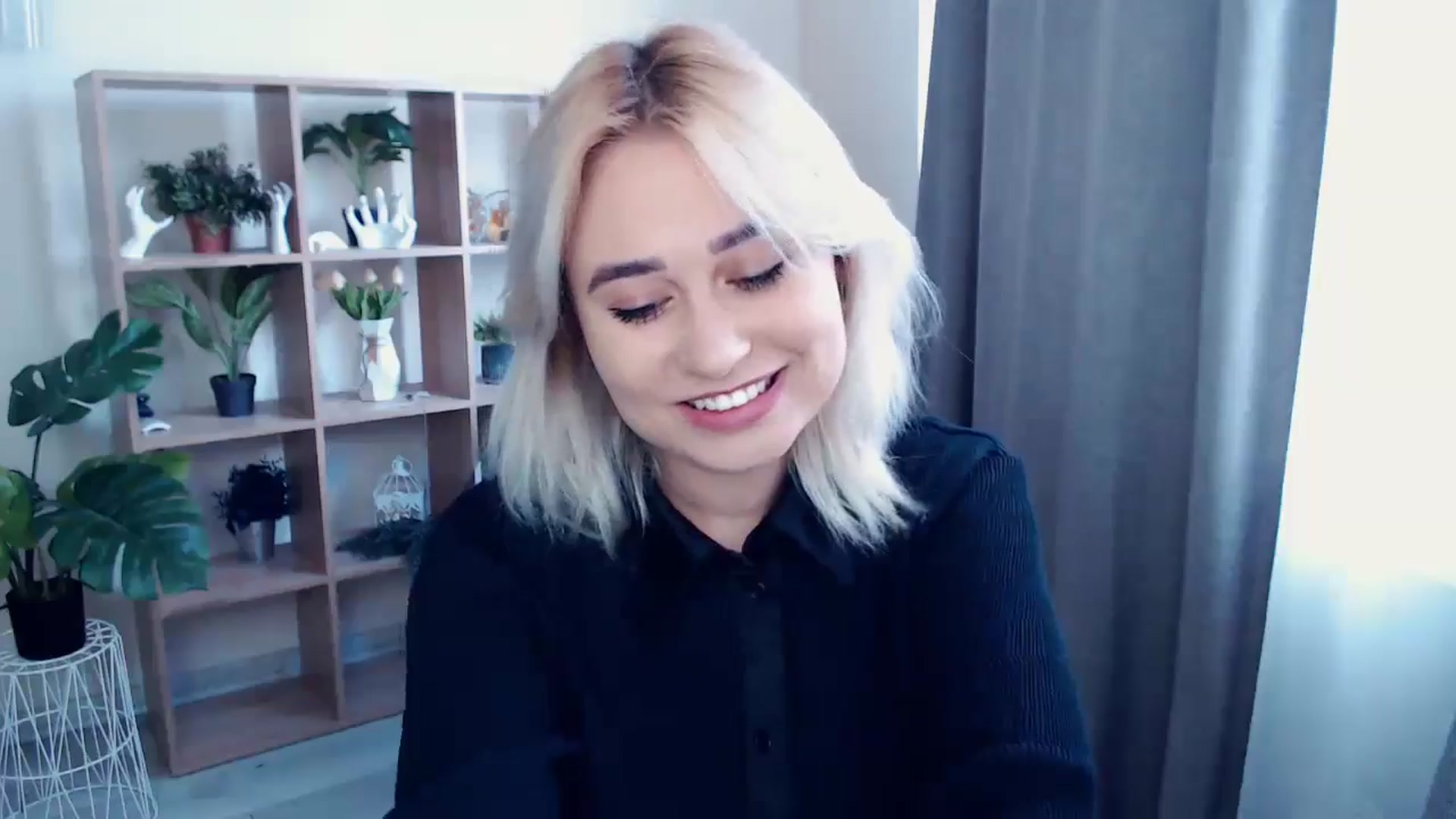 Gallery image thumbnail from Kukla_kolduna's myfreecams stream on, 05/15/2024, 13:05 image 15 of 20