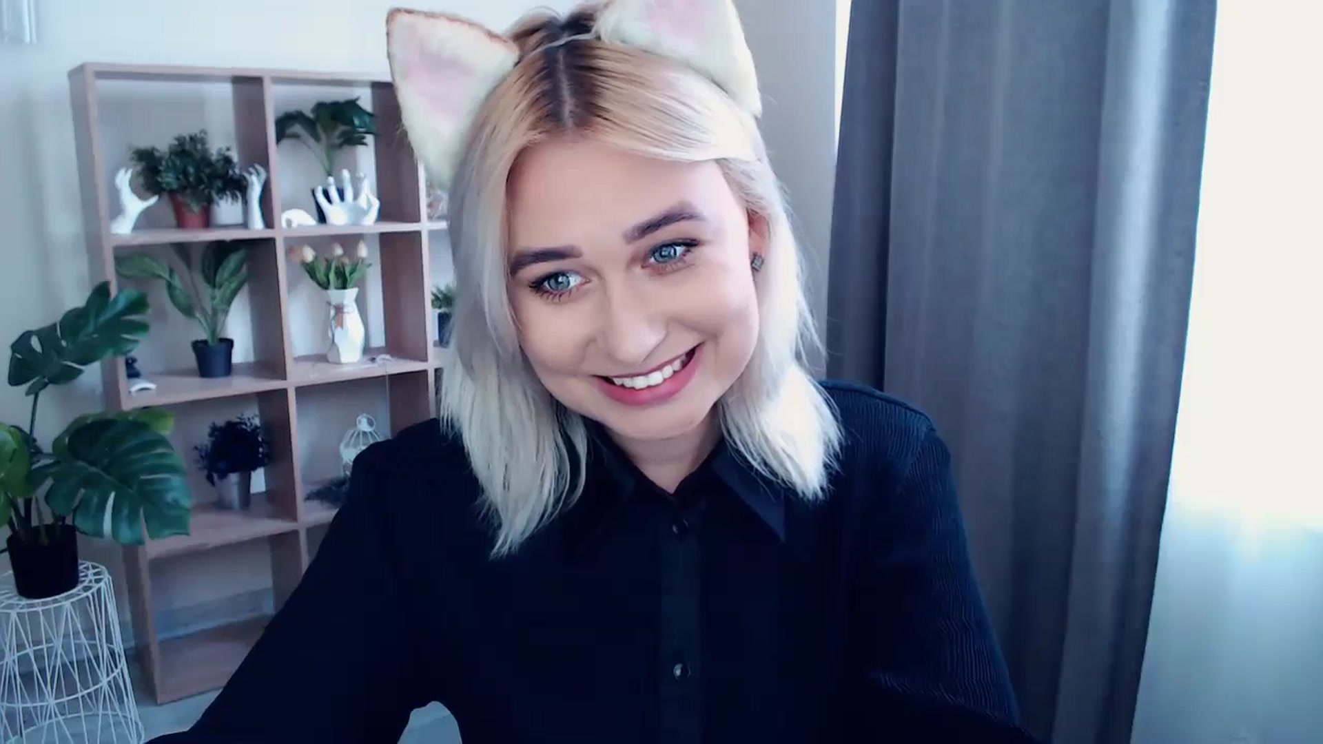 Gallery image thumbnail from Kukla_kolduna's myfreecams stream on, 05/15/2024, 15:06 image 5 of 20