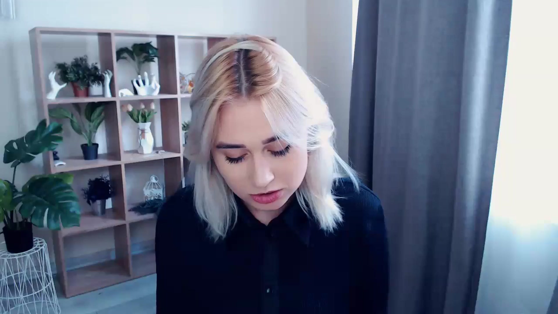 Gallery image thumbnail from Kukla_kolduna's myfreecams stream on, 05/15/2024, 15:06 image 2 of 20
