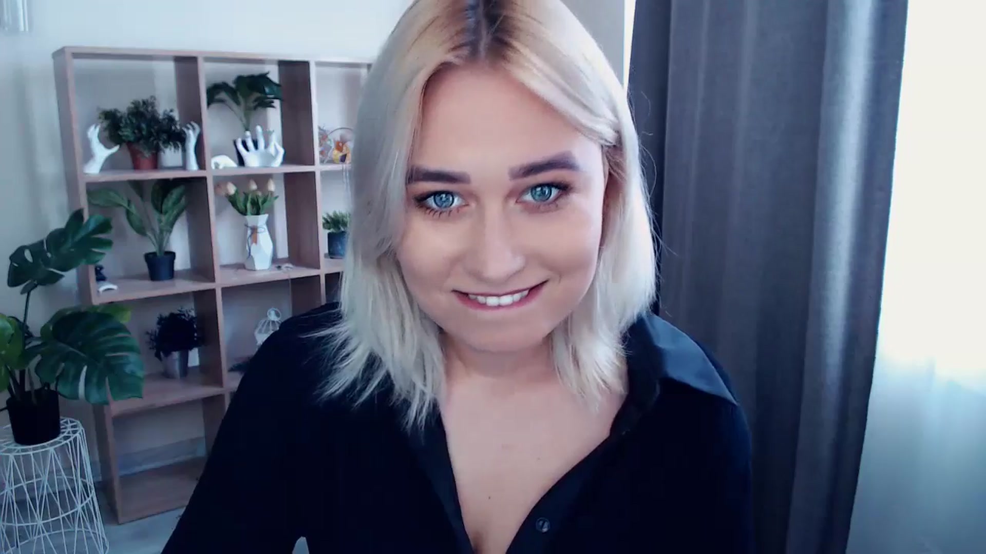 Gallery image thumbnail from Kukla_kolduna's myfreecams stream on, 05/15/2024, 15:06 image 12 of 20