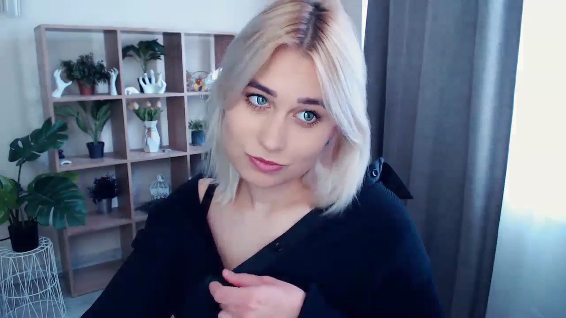 Gallery image thumbnail from Kukla_kolduna's myfreecams stream on, 05/15/2024, 15:39 image 14 of 20