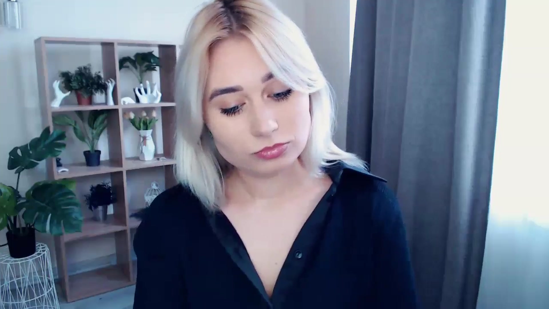 Gallery image thumbnail from Kukla_kolduna's myfreecams stream on, 05/15/2024, 15:39 image 2 of 20