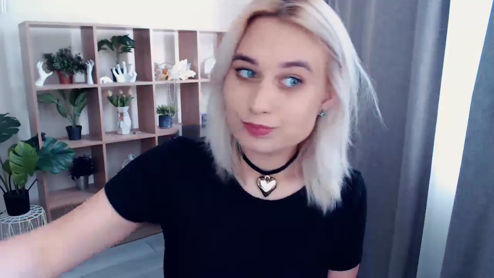 Gallery image thumbnail from Kukla_kolduna's myfreecams stream on, 05/16/2024, 12:55 image 10 of 20