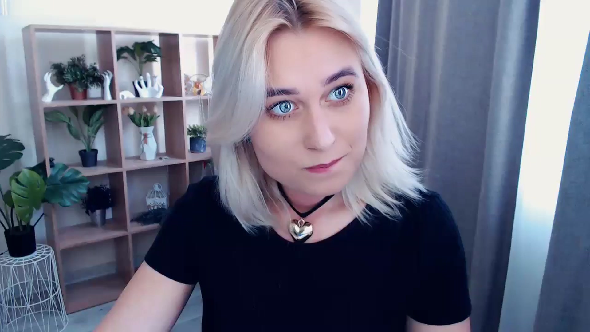 Gallery image thumbnail from Kukla_kolduna's myfreecams stream on, 05/16/2024, 13:46 image 16 of 20