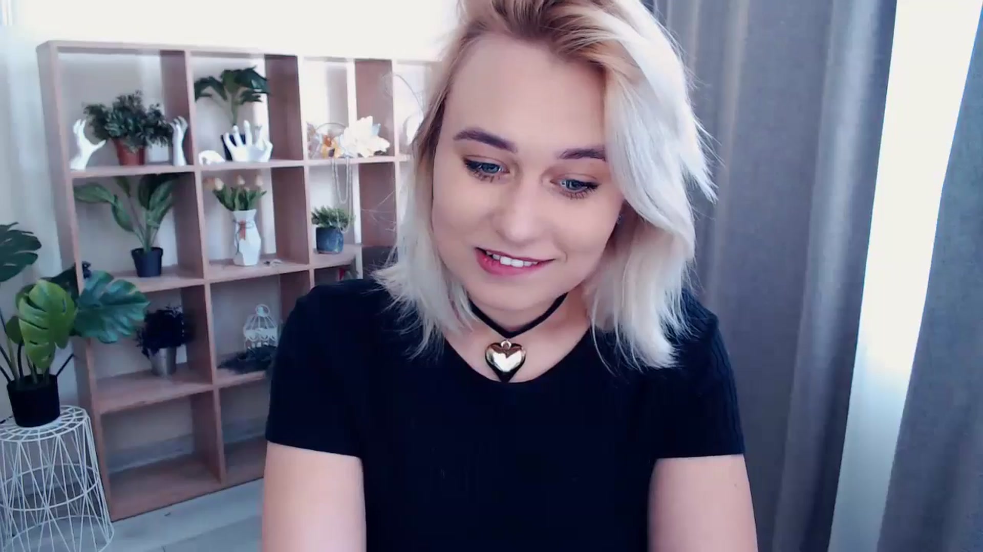 Gallery image thumbnail from Kukla_kolduna's myfreecams stream on, 05/16/2024, 13:46 image 11 of 20