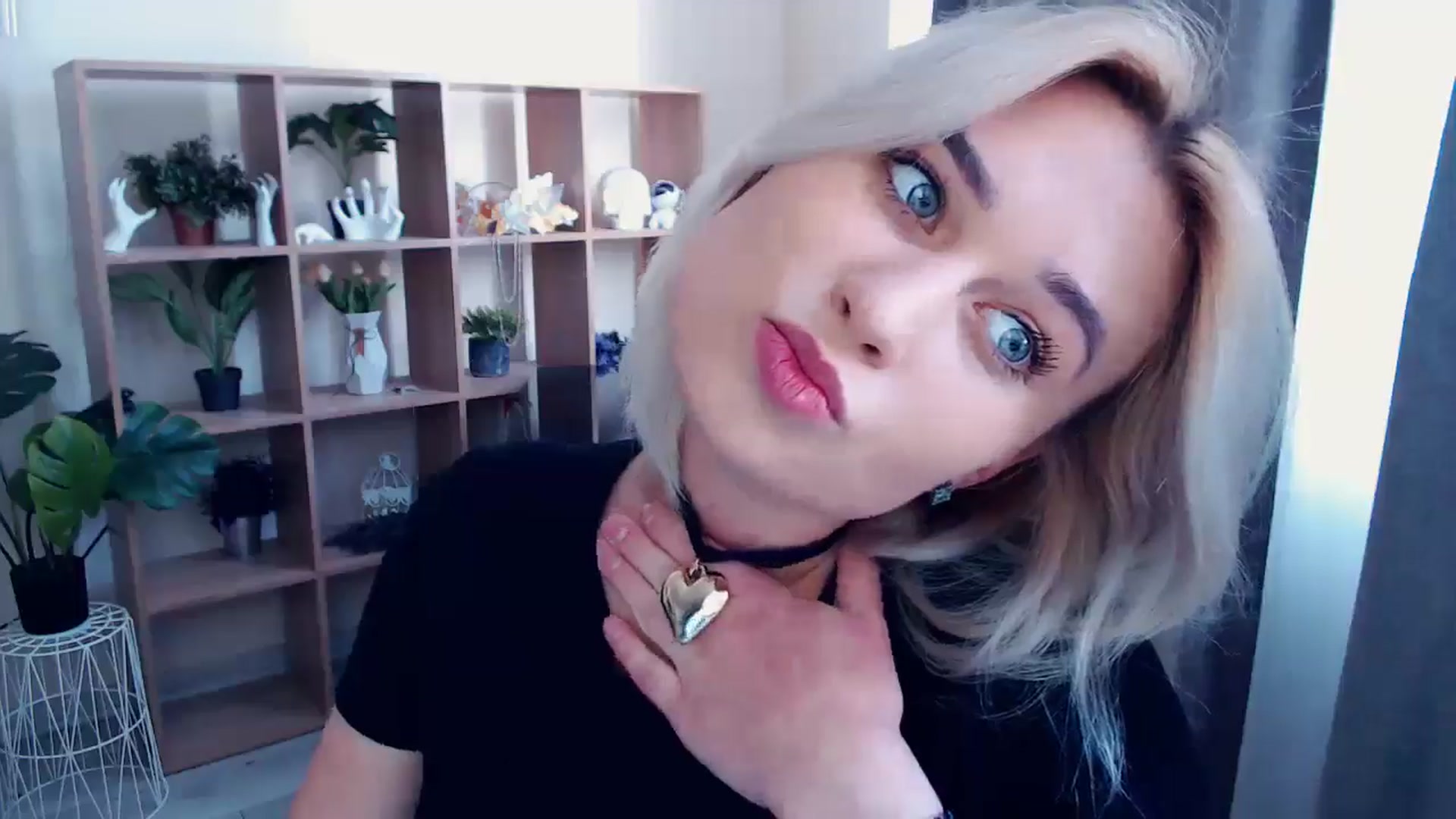 Gallery image thumbnail from Kukla_kolduna's myfreecams stream on, 05/16/2024, 13:46 image 18 of 20
