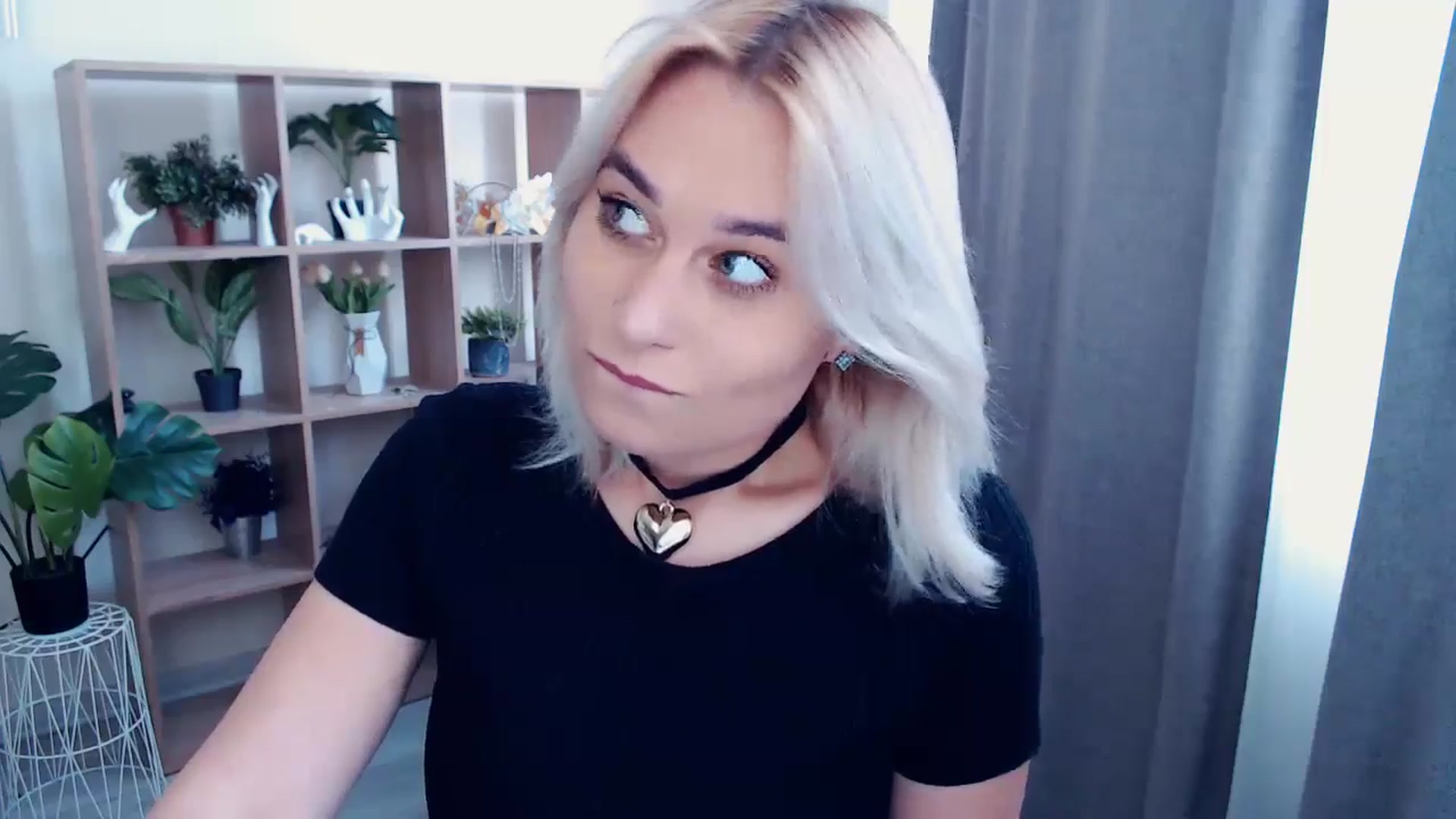 Gallery image thumbnail from Kukla_kolduna's myfreecams stream on, 05/16/2024, 13:46 image 10 of 20