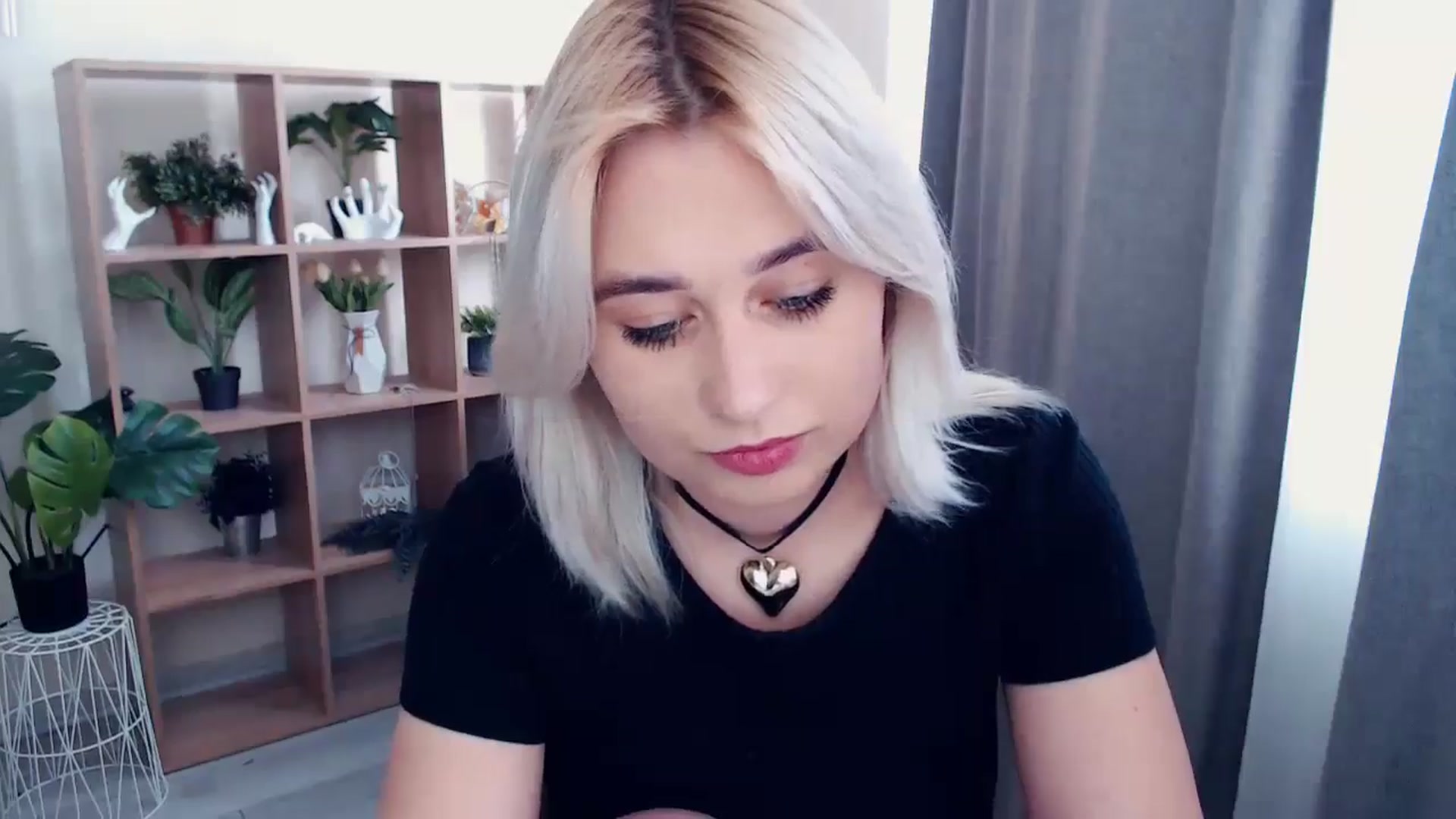 Gallery image thumbnail from Kukla_kolduna's myfreecams stream on, 05/16/2024, 14:48 image 11 of 20