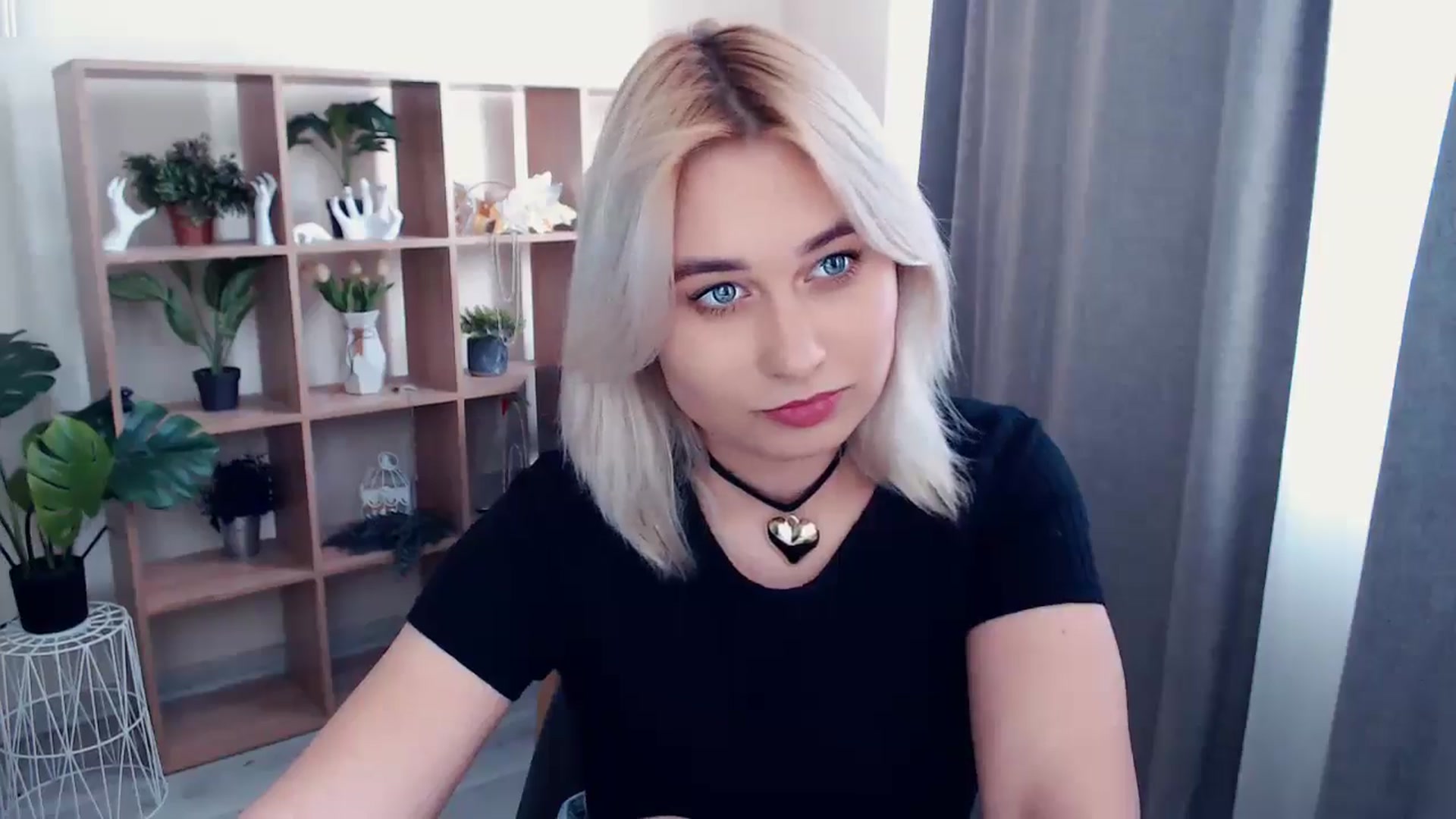 Gallery image thumbnail from Kukla_kolduna's myfreecams stream on, 05/16/2024, 14:48 image 14 of 20