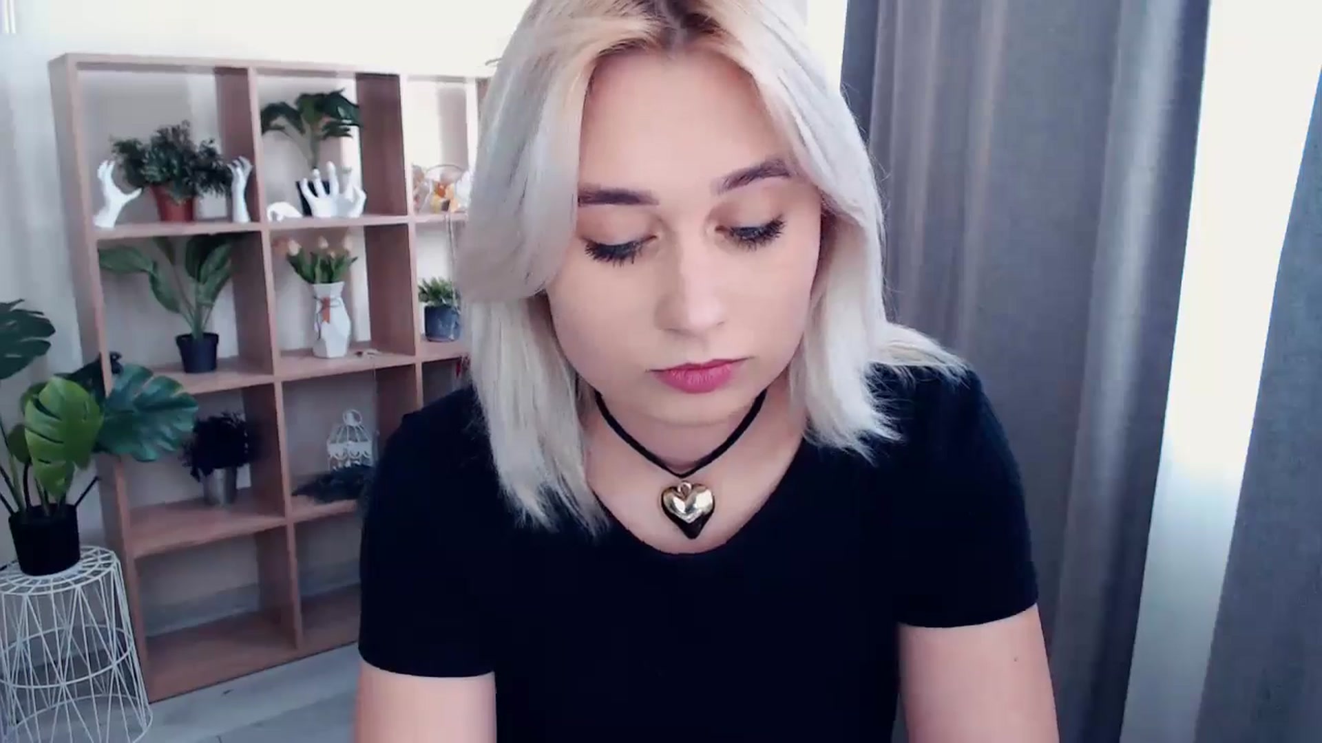Gallery image thumbnail from Kukla_kolduna's myfreecams stream on, 05/16/2024, 14:48 image 10 of 20