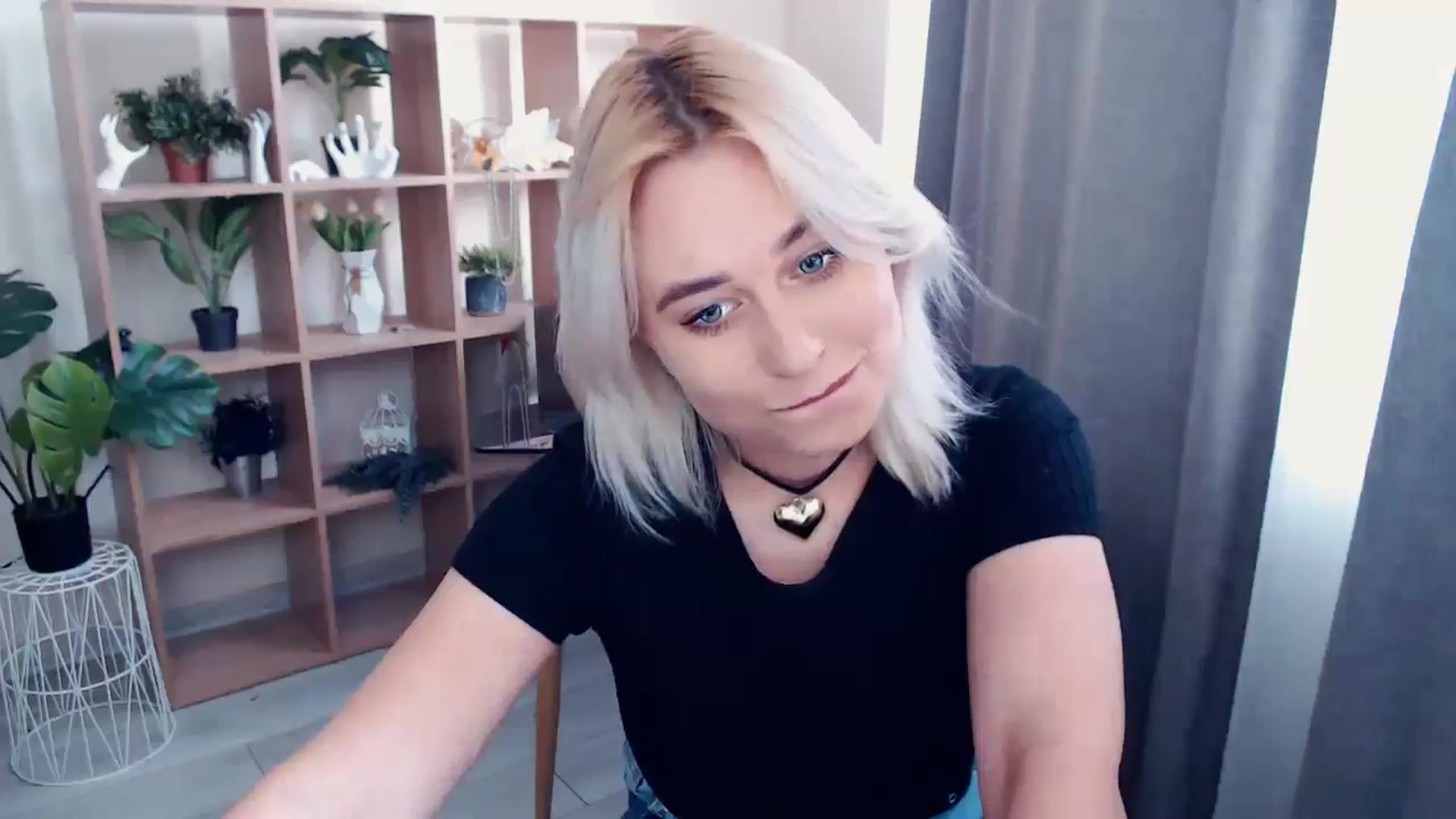 Gallery image thumbnail from Kukla_kolduna's myfreecams stream on, 05/16/2024, 14:59 image 12 of 20