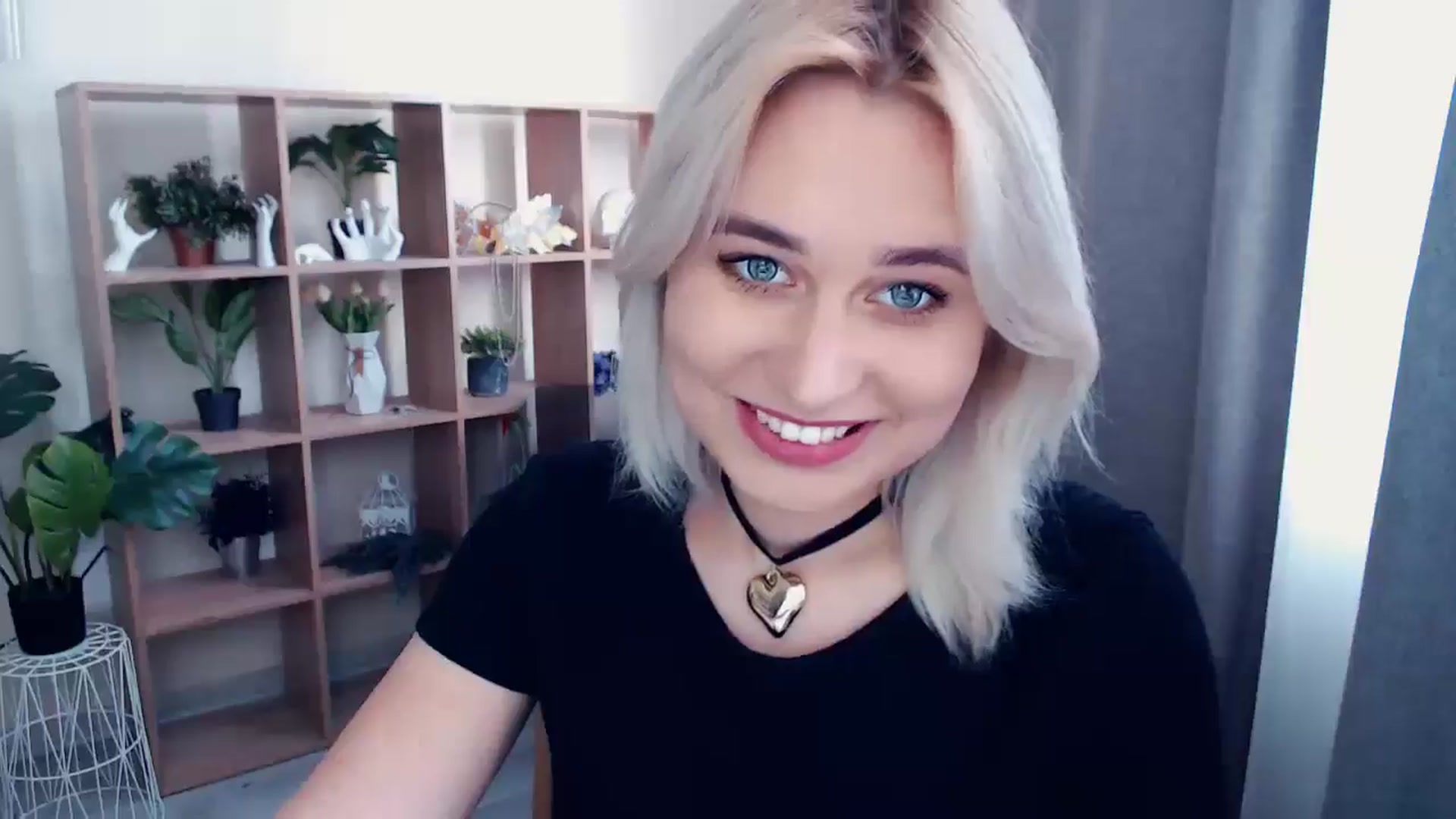 Gallery image thumbnail from Kukla_kolduna's myfreecams stream on, 05/16/2024, 14:59 image 17 of 20