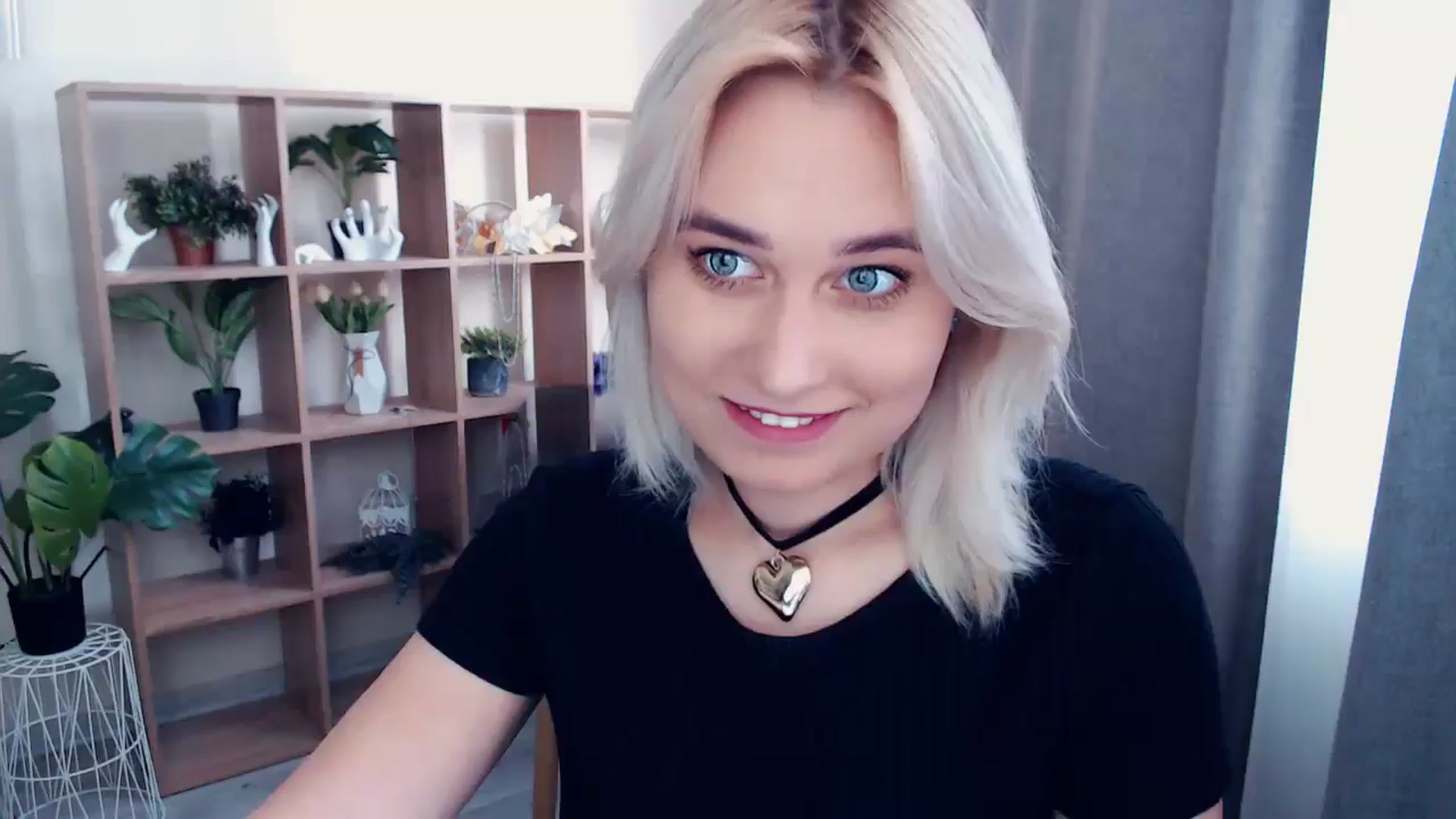 Gallery image thumbnail from Kukla_kolduna's myfreecams stream on, 05/16/2024, 14:59 image 16 of 20