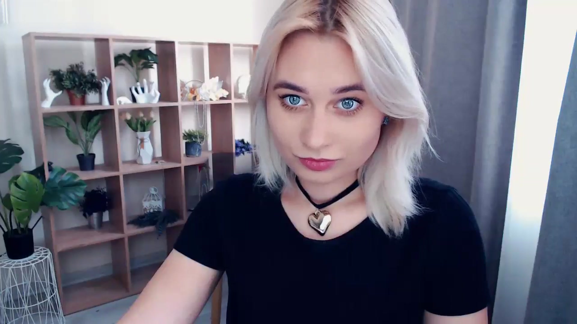 Gallery image thumbnail from Kukla_kolduna's myfreecams stream on, 05/16/2024, 14:59 image 14 of 20