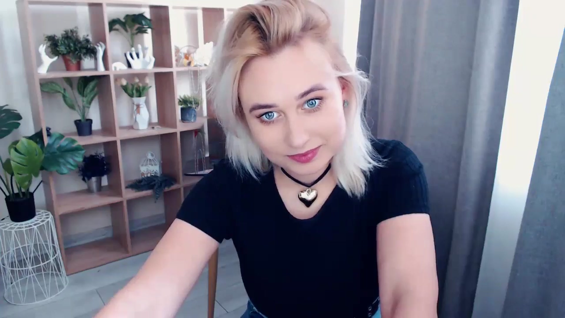 Gallery image thumbnail from Kukla_kolduna's myfreecams stream on, 05/16/2024, 14:59 image 2 of 20