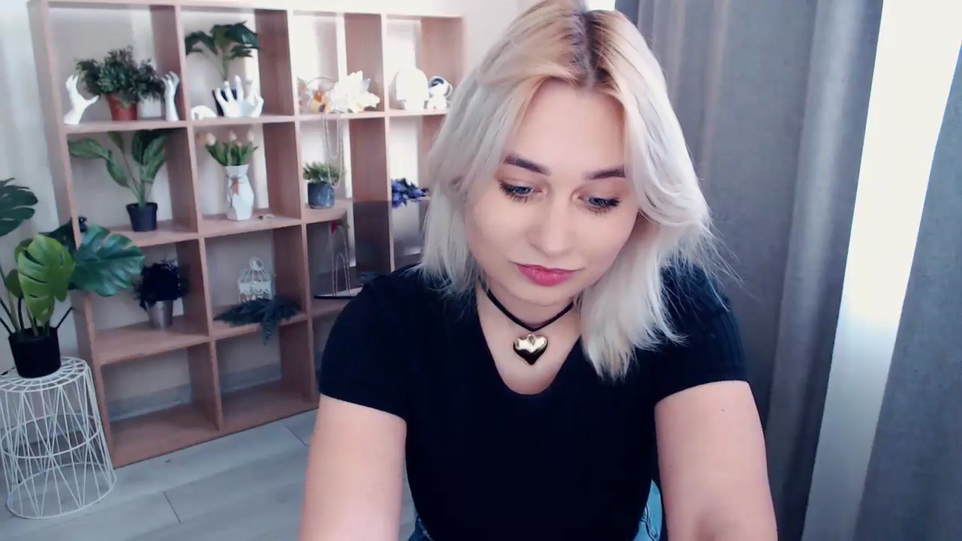 Gallery image thumbnail from Kukla_kolduna's myfreecams stream on, 05/16/2024, 14:59 image 6 of 20