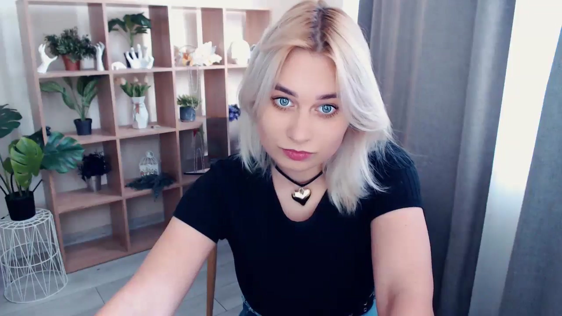 Gallery image thumbnail from Kukla_kolduna's myfreecams stream on, 05/16/2024, 14:59 image 11 of 20