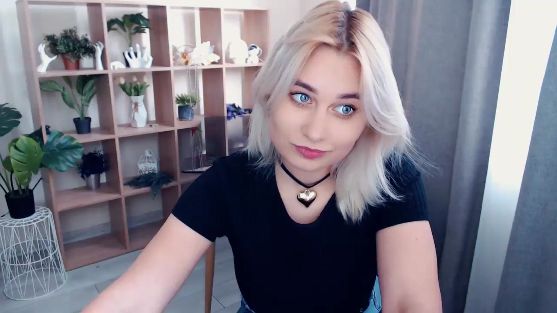 Gallery image thumbnail from Kukla_kolduna's myfreecams stream on, 05/16/2024, 14:59 image 7 of 20