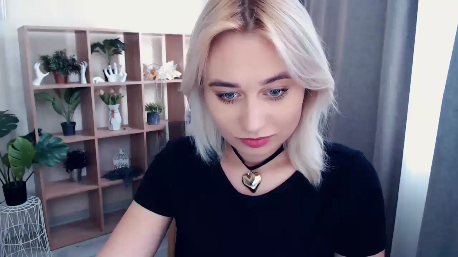 Gallery image thumbnail from Kukla_kolduna's myfreecams stream on, 05/16/2024, 14:59 image 13 of 20