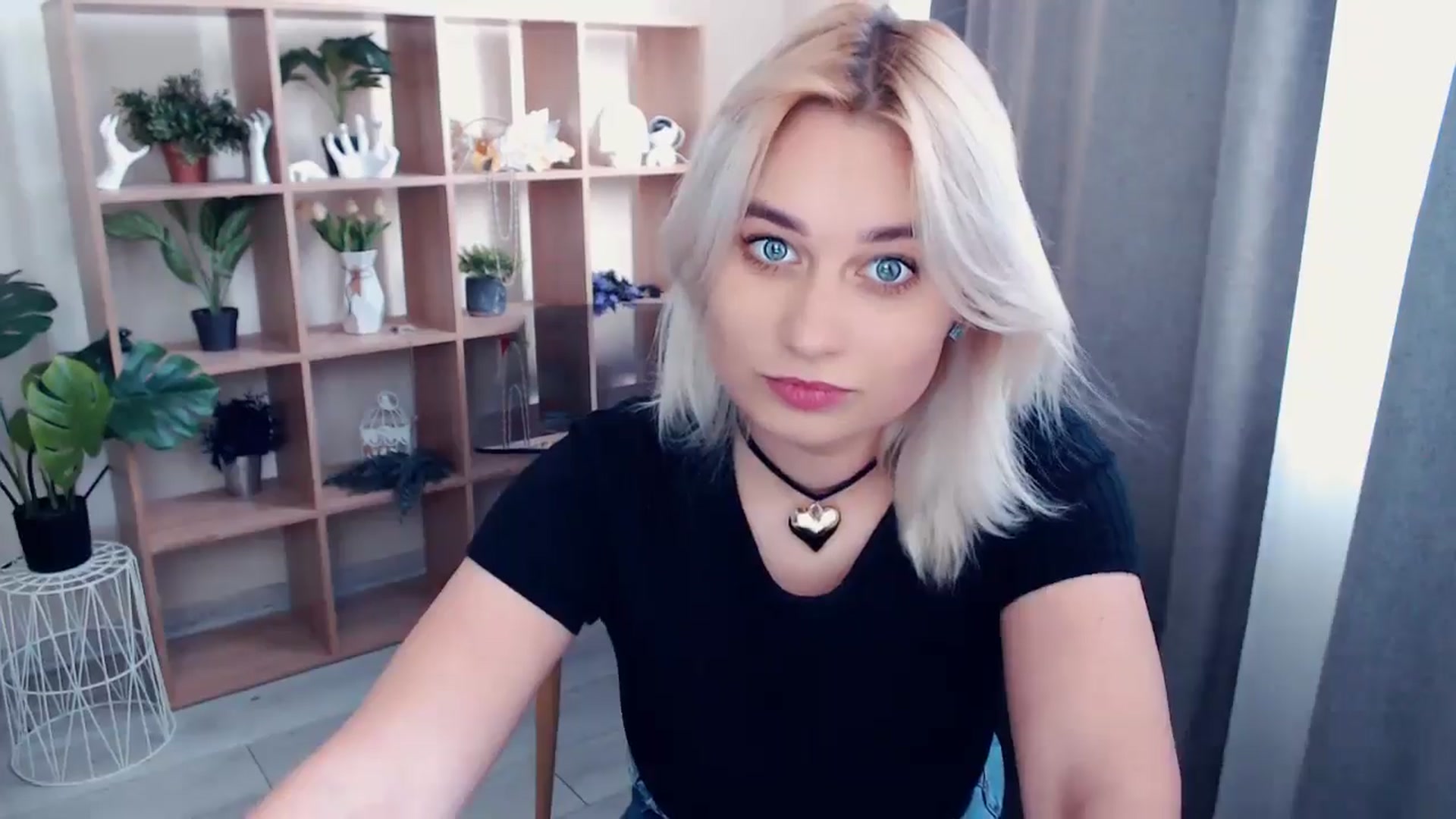 Gallery image thumbnail from Kukla_kolduna's myfreecams stream on, 05/16/2024, 14:59 image 8 of 20