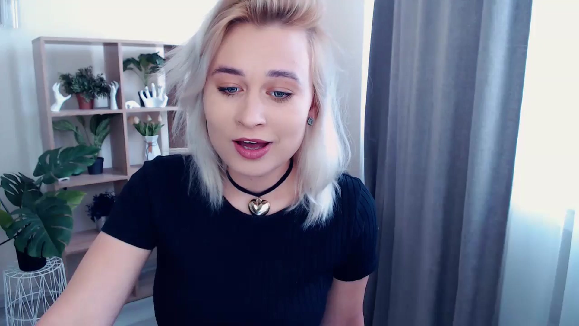 Gallery image thumbnail from Kukla_kolduna's myfreecams stream on, 05/17/2024, 11:51 image 10 of 20