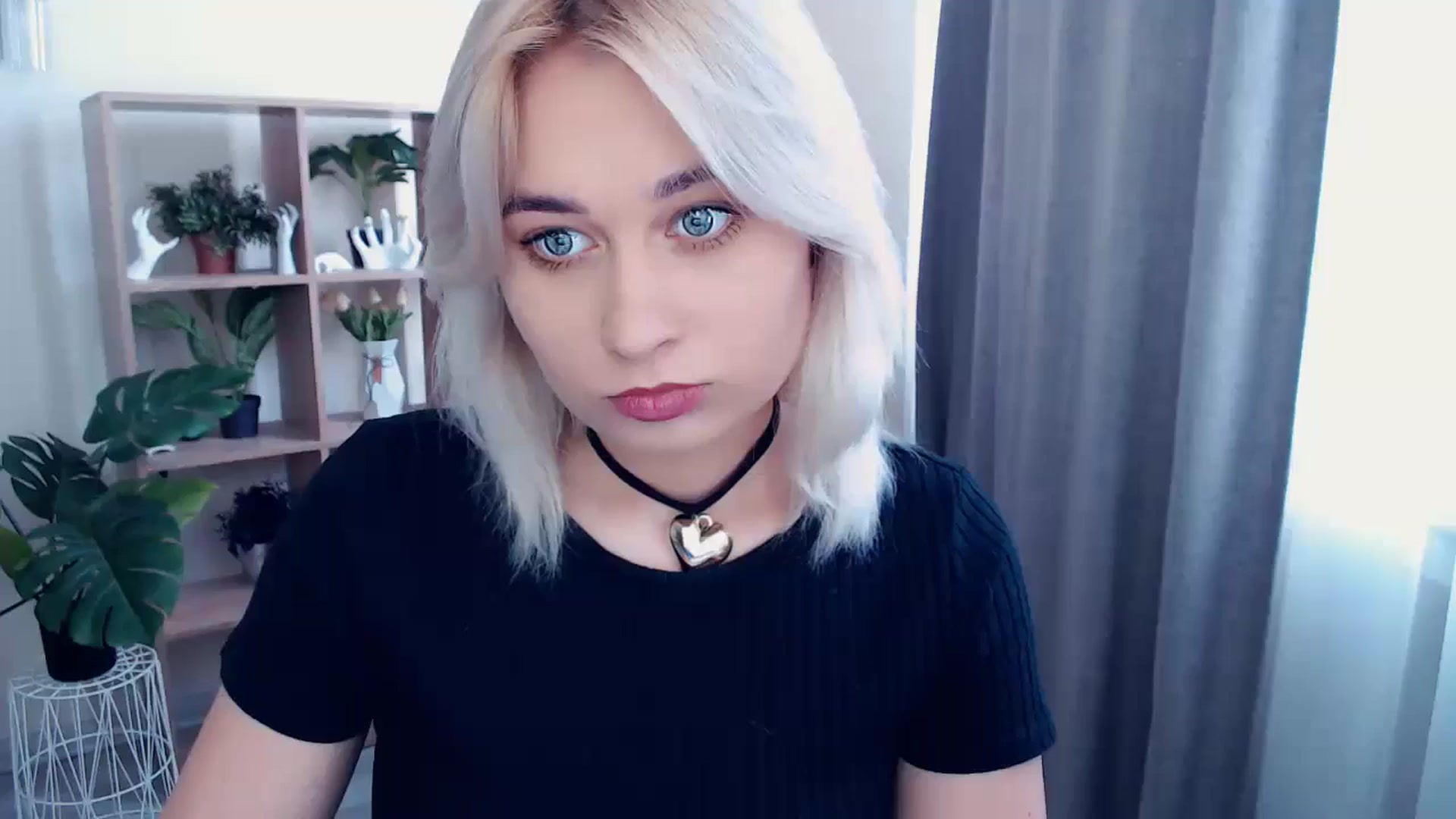 Gallery image thumbnail from Kukla_kolduna's myfreecams stream on, 05/17/2024, 11:51 image 9 of 20