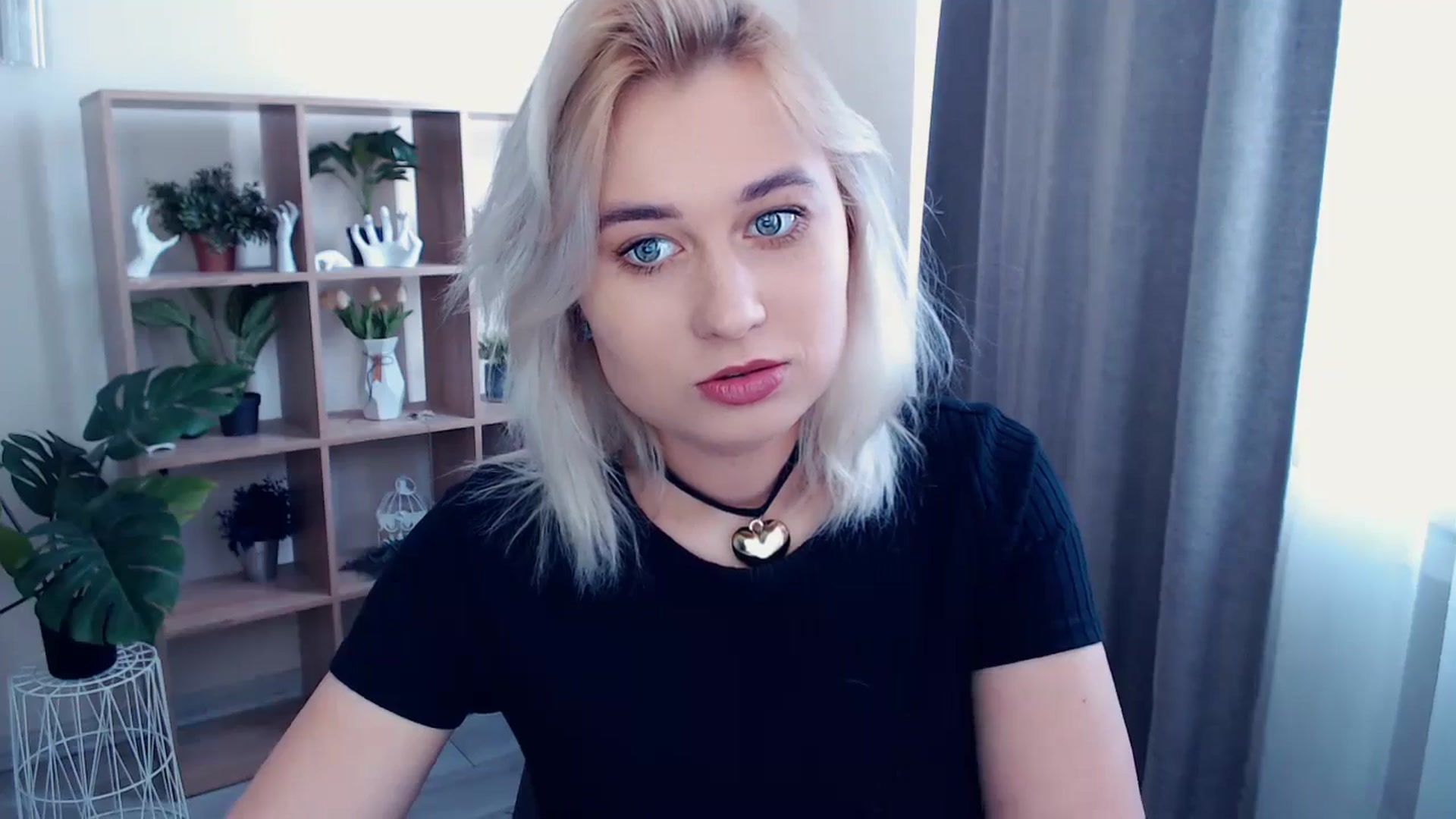 Gallery image thumbnail from Kukla_kolduna's myfreecams stream on, 05/17/2024, 11:51 image 12 of 20