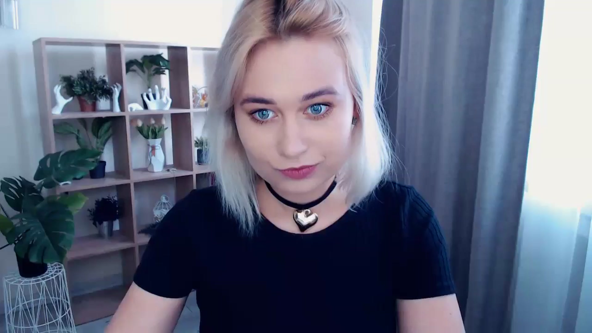 Gallery image thumbnail from Kukla_kolduna's myfreecams stream on, 05/17/2024, 11:51 image 1 of 20